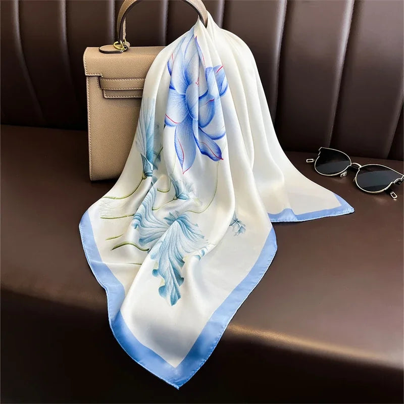 Foulard Carré 70×70 cm Effet Soie en Polyester Motif Plaid