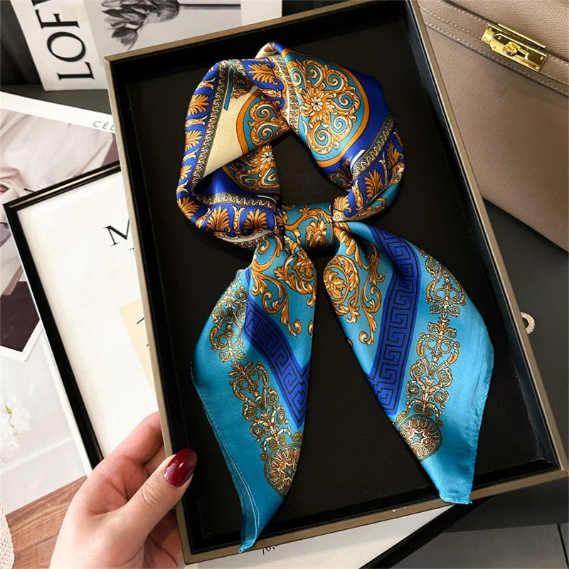Foulard Carré 70×70 cm Effet Soie en Polyester Motif Plaid