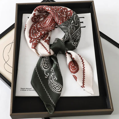 Foulard Carré 70×70 cm Effet Soie en Polyester Motif Plaid