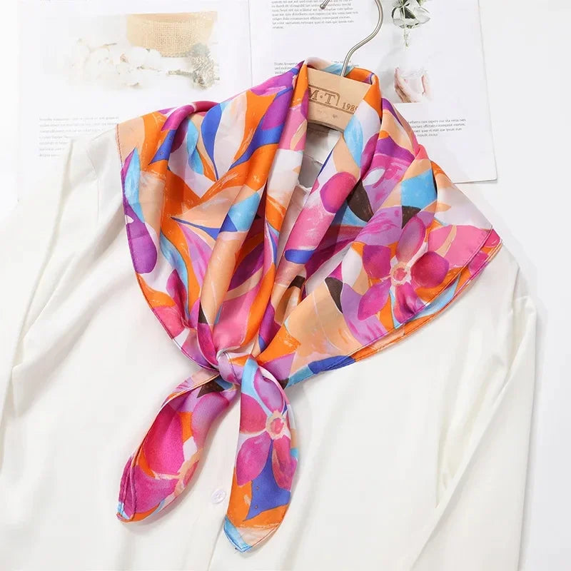 Foulard Carré 70×70 cm Effet Soie en Polyester Motif Plaid