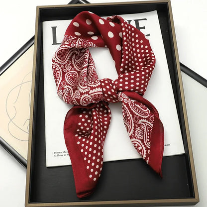 Foulard Carré 70×70 cm Effet Soie en Polyester Motif Plaid
