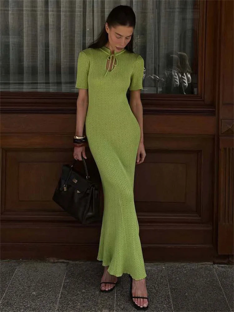 Robe Longue Tricotée Côtelée à Lacets Coupe Droite