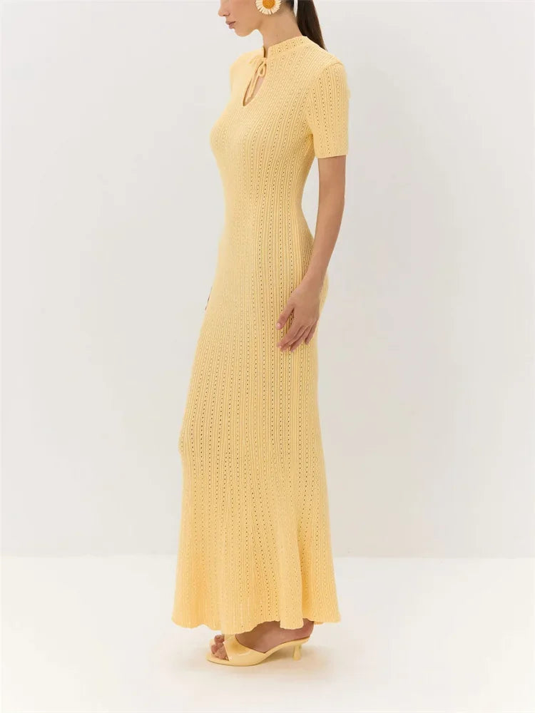 Robe Longue Tricotée Côtelée à Lacets Coupe Droite