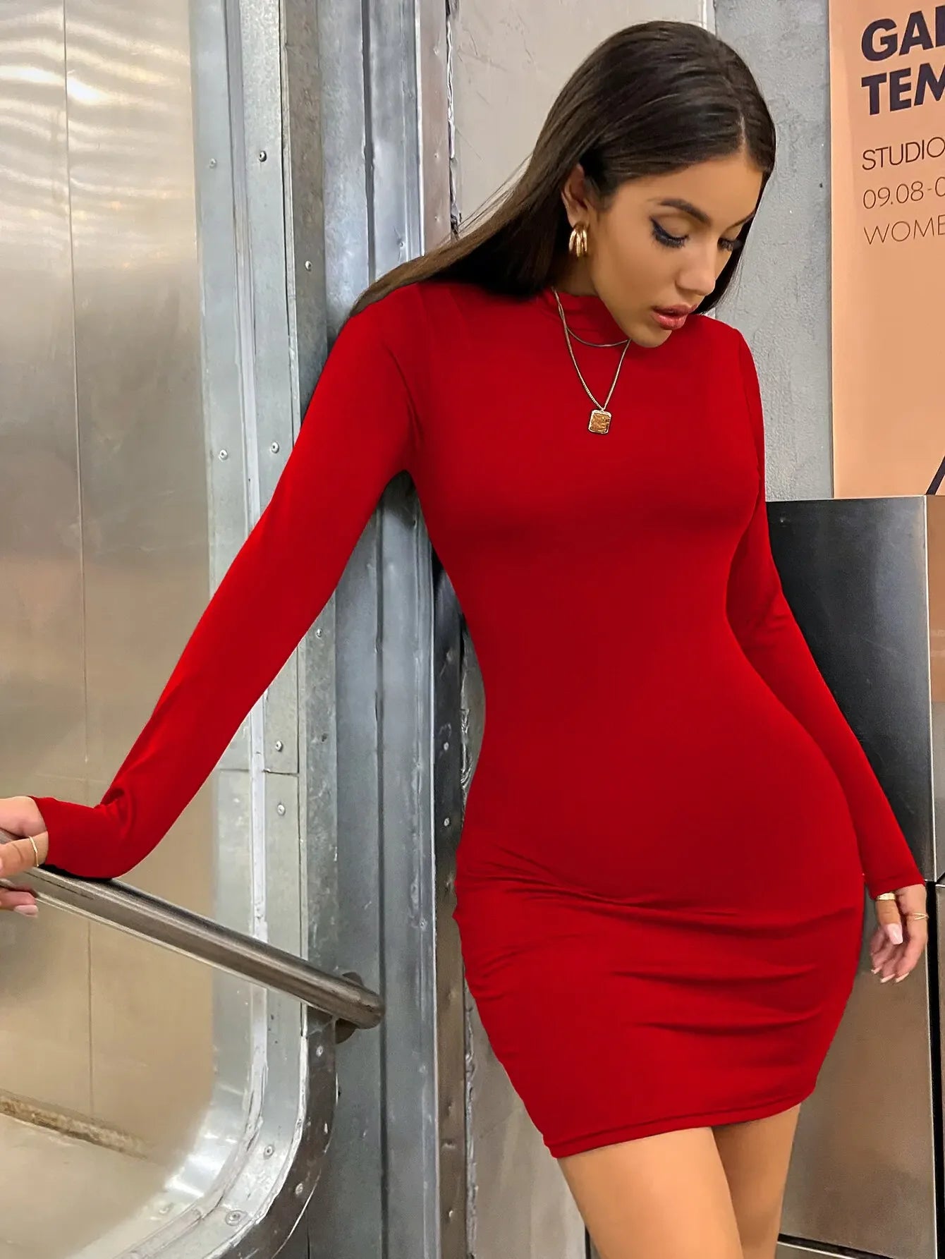 Robe Mini Col Roulé en Polyester Extensible Manches Longues