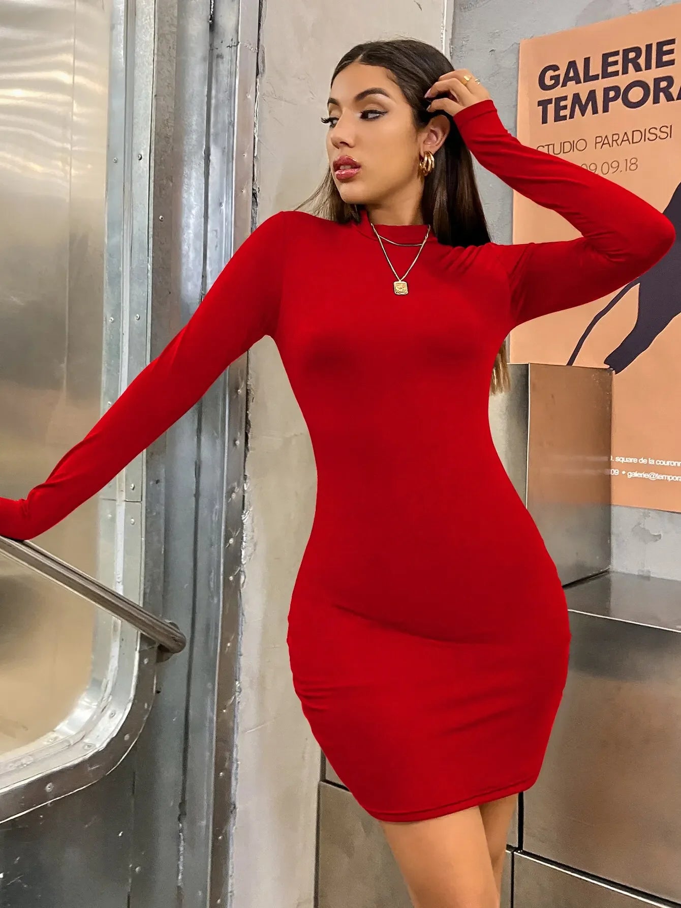 Robe Mini Col Roulé en Polyester Extensible Manches Longues