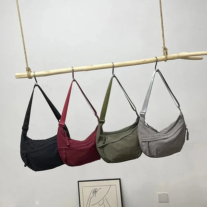 Sac Bandoulière Hobo en Nylon Minimaliste Doublure Cachemire