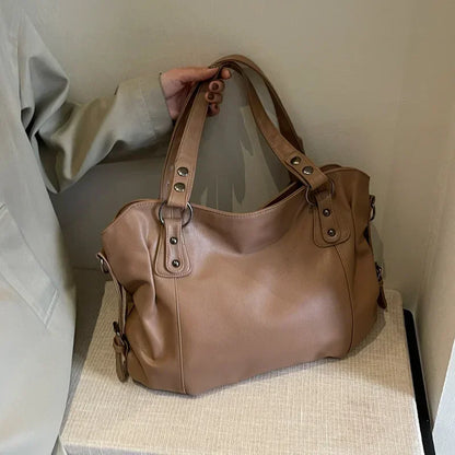 Sac Bandoulière Souple en PU Avec Compartiment Intérieur et Fermeture Éclair